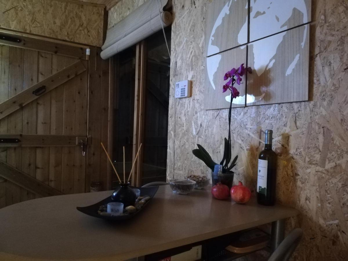 Hostal Wooden House At The Mountain-Private Paránimfoi Exterior foto