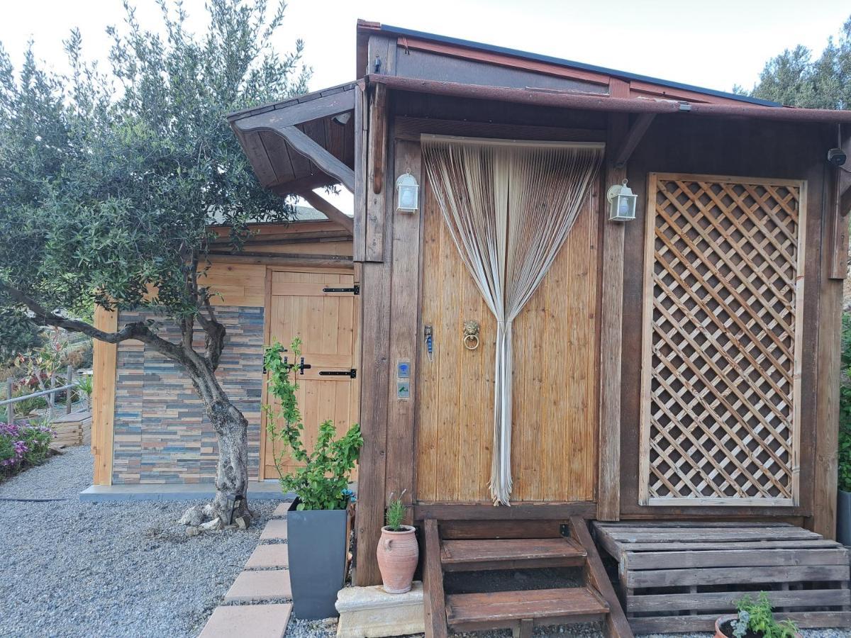 Hostal Wooden House At The Mountain-Private Paránimfoi Exterior foto