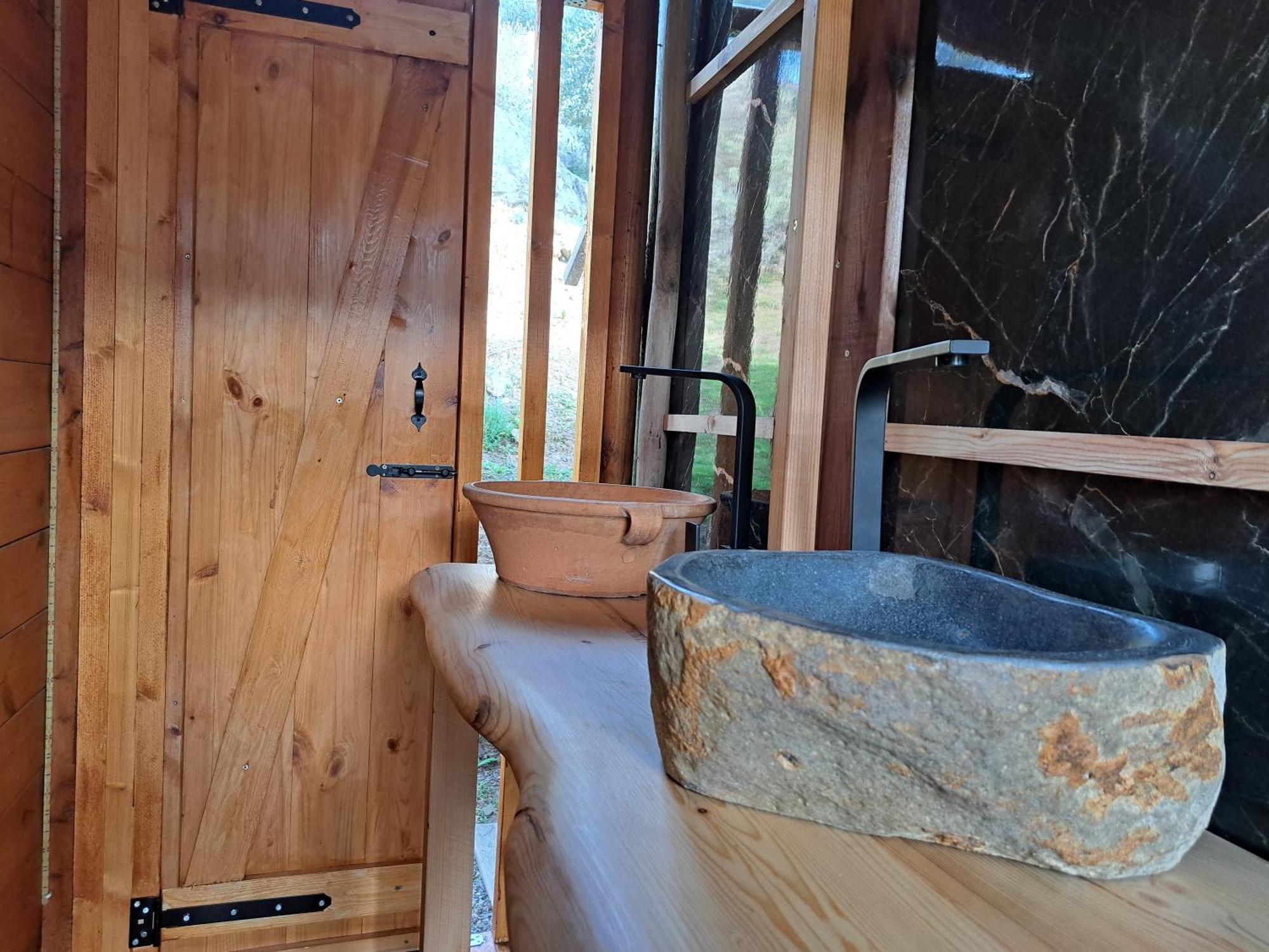Hostal Wooden House At The Mountain-Private Paránimfoi Exterior foto