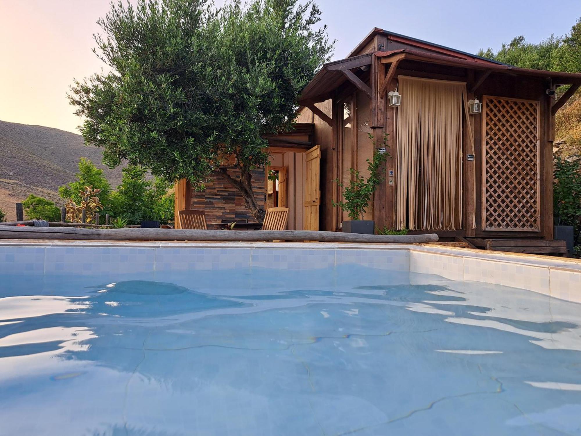 Hostal Wooden House At The Mountain-Private Paránimfoi Exterior foto